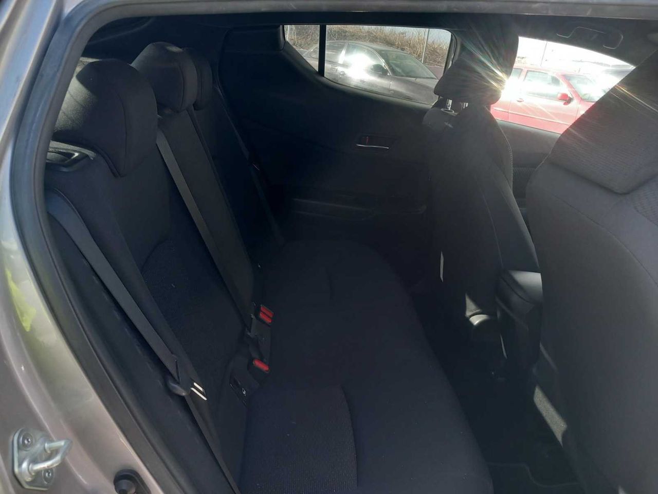 Toyota C-HR 1.8 125H Advance  - Foto 6