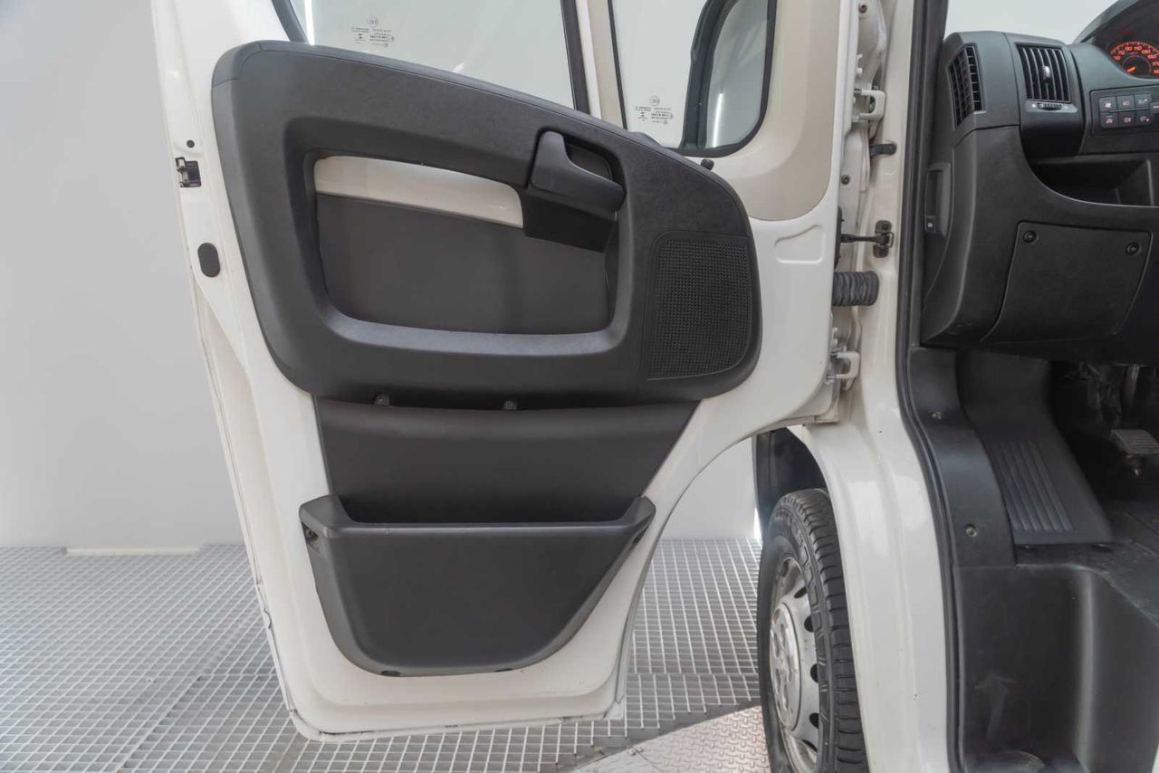 Peugeot Boxer combi 5/9 pl 330 l1h1 bluehdi 88kw (120)  - Foto 15