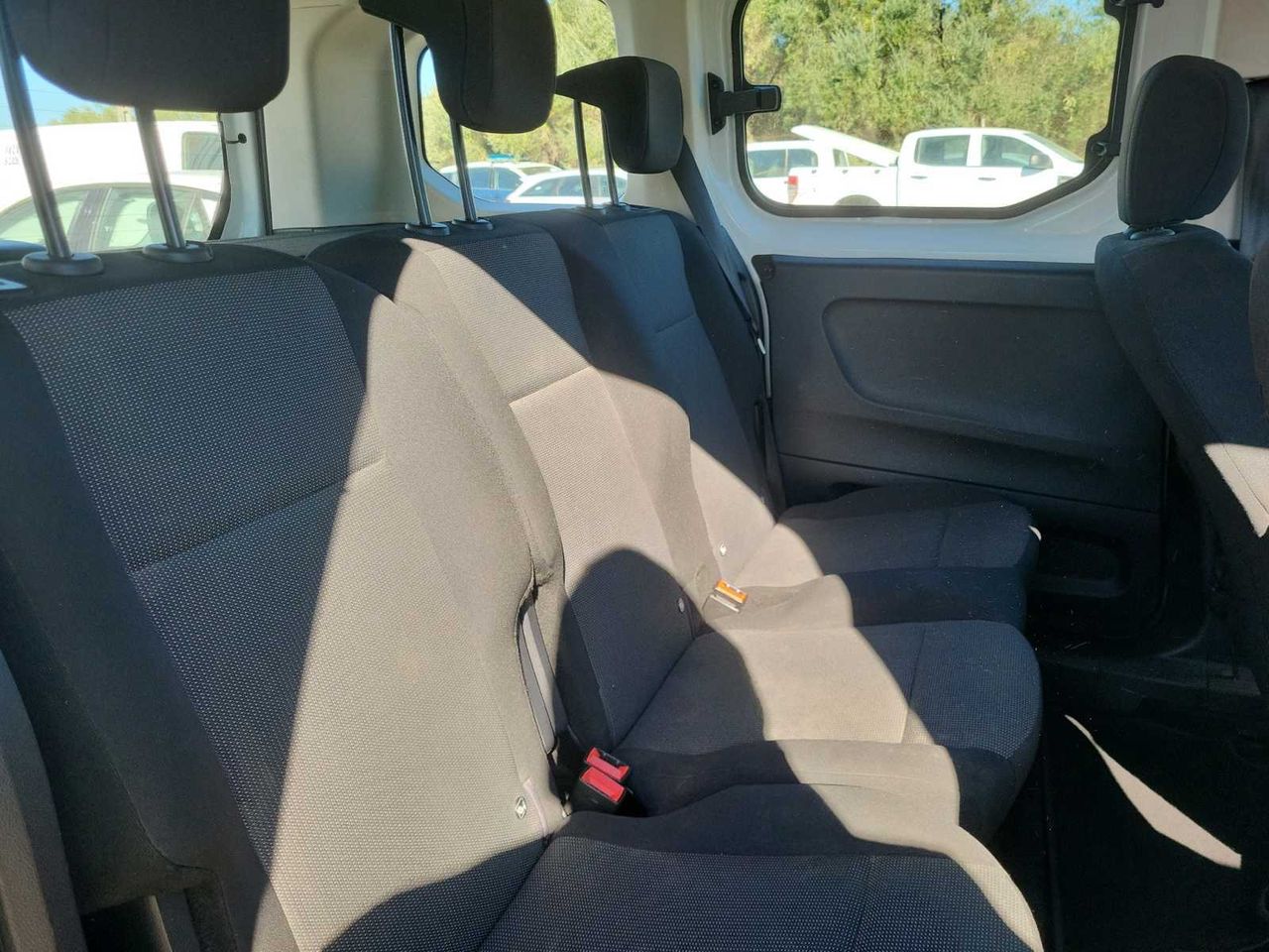 Peugeot Rifter active pack busin. standard bluehdi 73kw  - Foto 7