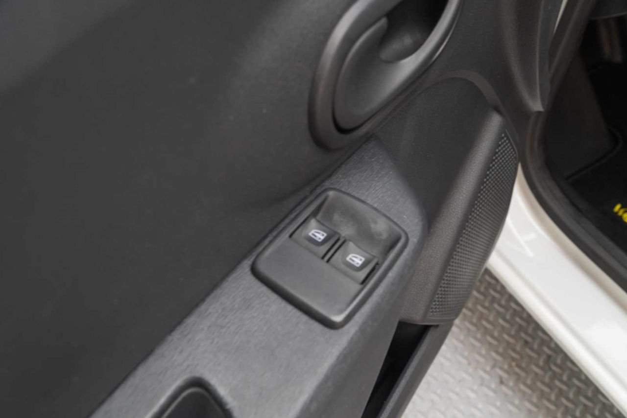 Dacia Dokker van essential blue dci 70kw (95cv)  - Foto 17