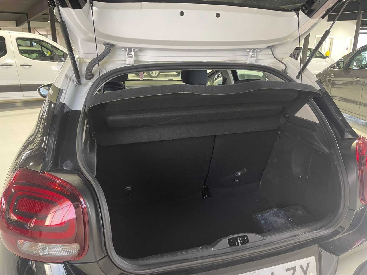 Citroën C3 PureTech 60KW (83CV) Shine - Foto 11