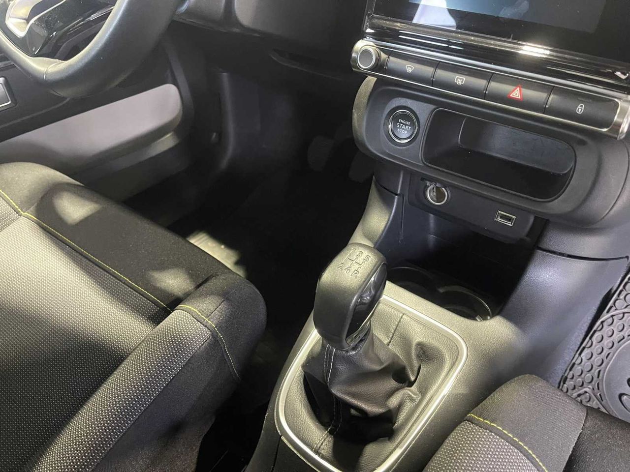 Citroën C3 PureTech 60KW (83CV) Shine - Foto 9