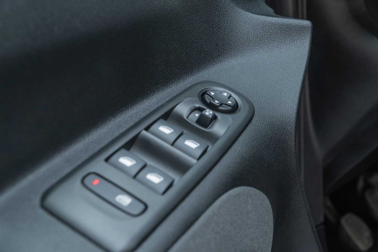 Peugeot Rifter  allure business standard 1.5 bhdi 100cv man  - Foto 20