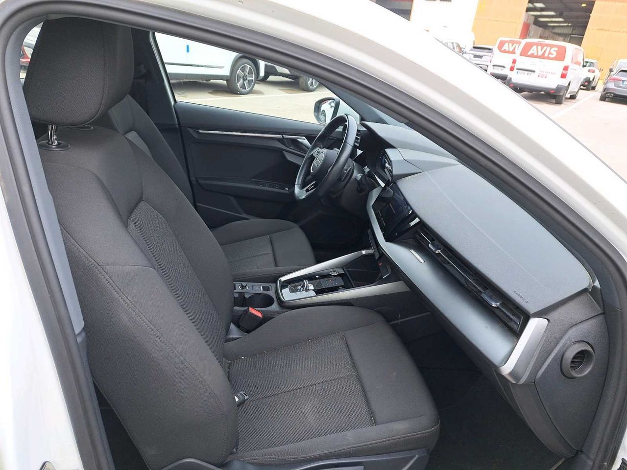 Audi A3 Sportback 30 TFSI 81kW (110CV) S tronic - Foto 6