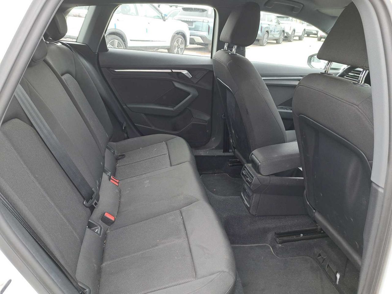 Audi A3 Sportback 30 TFSI 81kW (110CV) S tronic - Foto 7