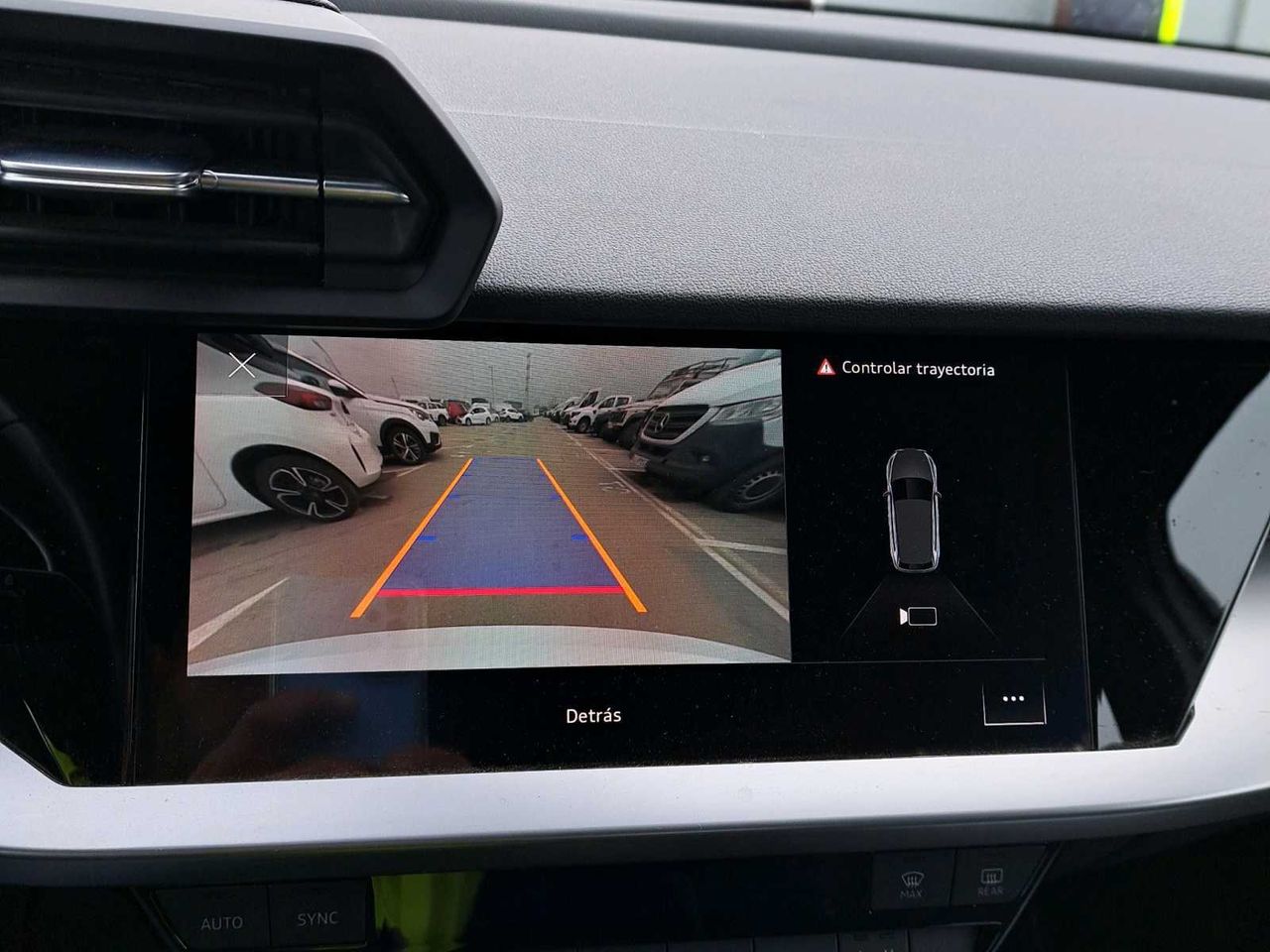 Audi A3 Sportback 30 TFSI 81kW (110CV) S tronic - Foto 8