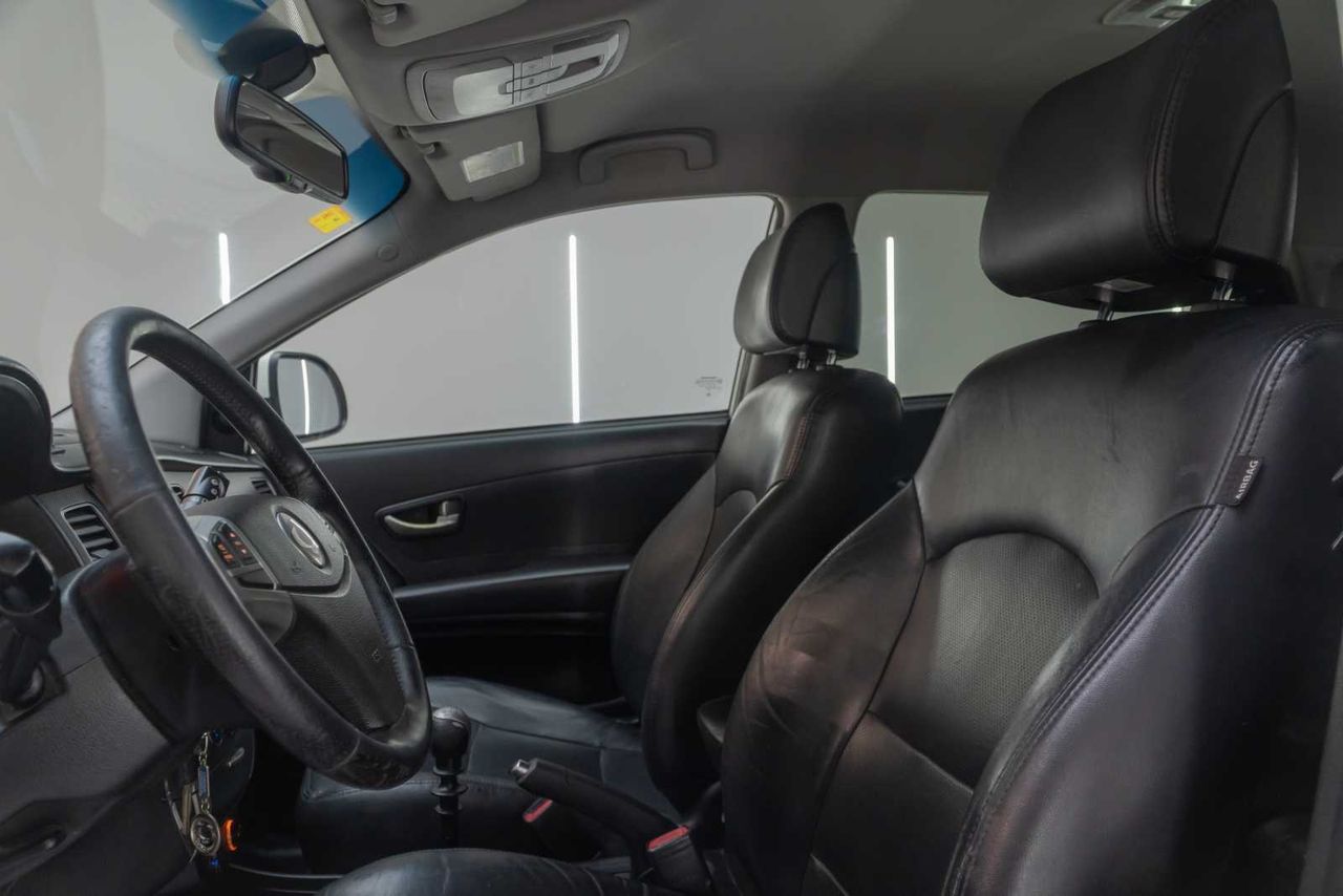 SsangYong Korando D20T Limited Plus GT 4x2  - Foto 17