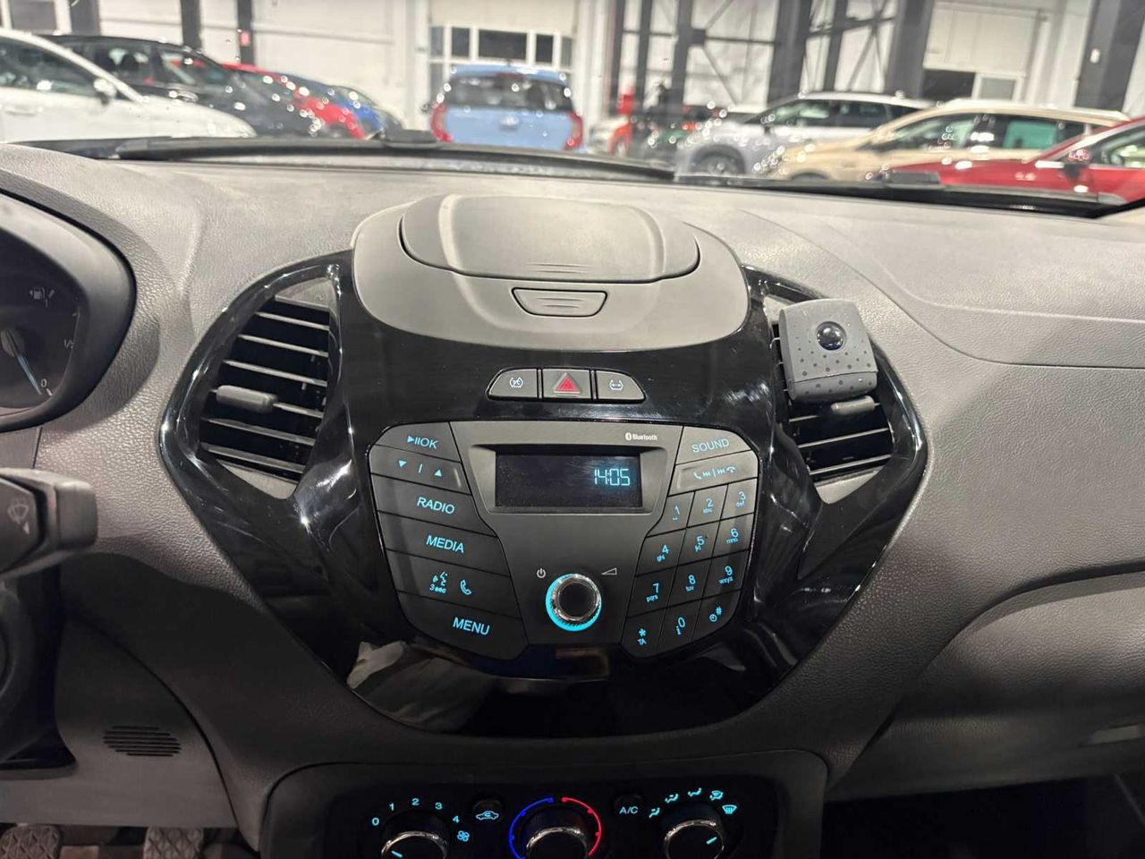 Ford Ka 1.2 Ti-VCT Essential - Foto 8