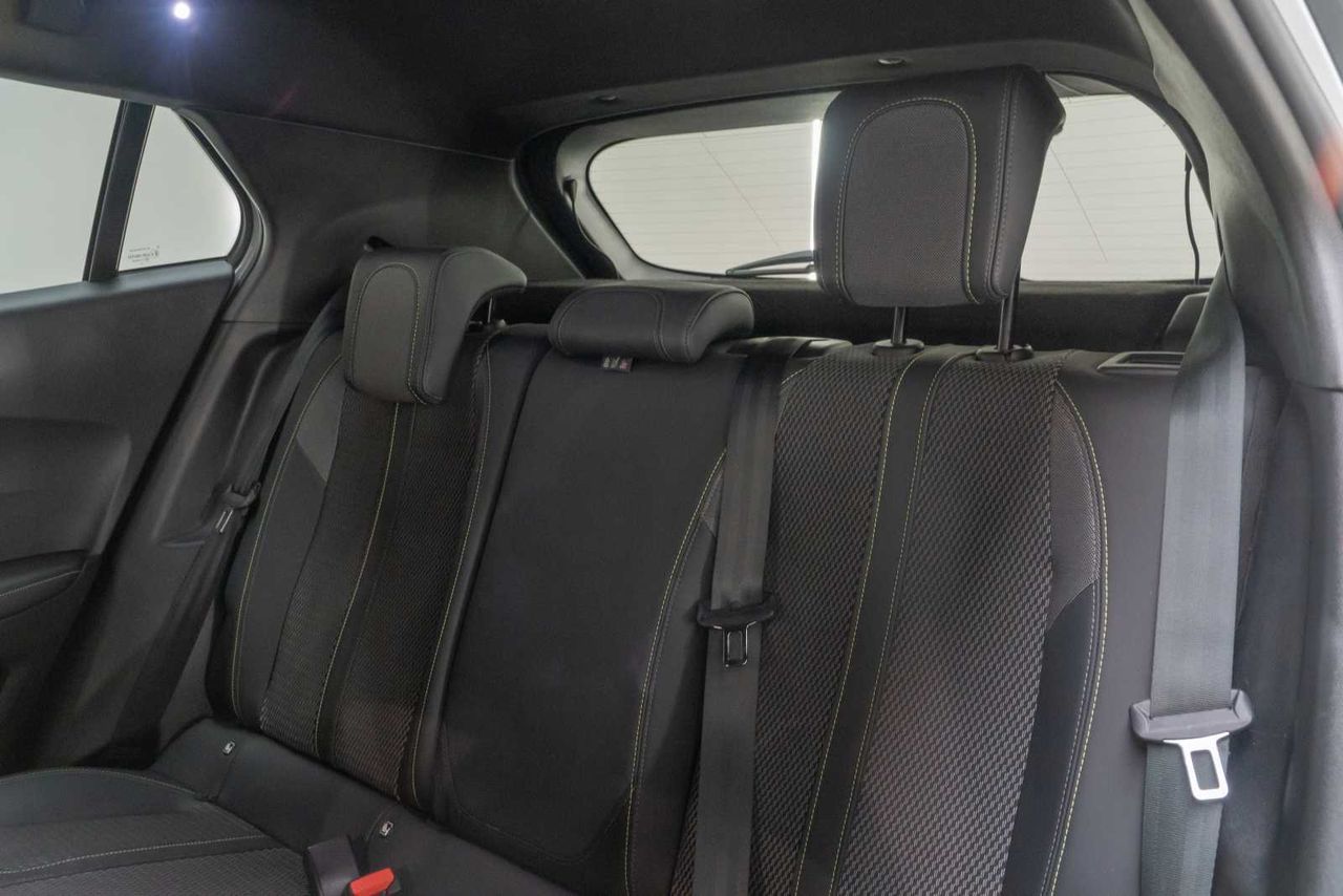 Peugeot 2008 GT Puretech 130 S&S EAT8  - Foto 20