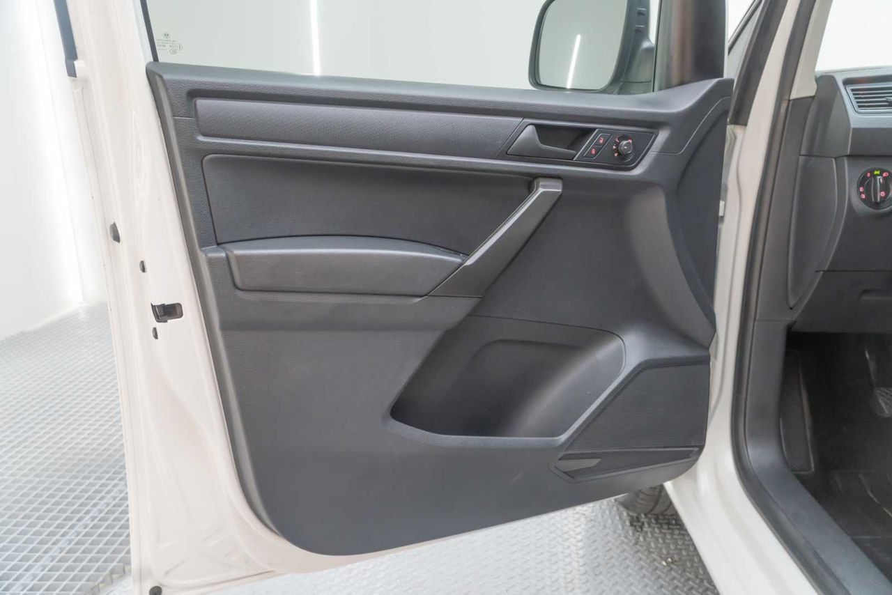 Volkswagen Caddy bluemotion gnc  - Foto 17