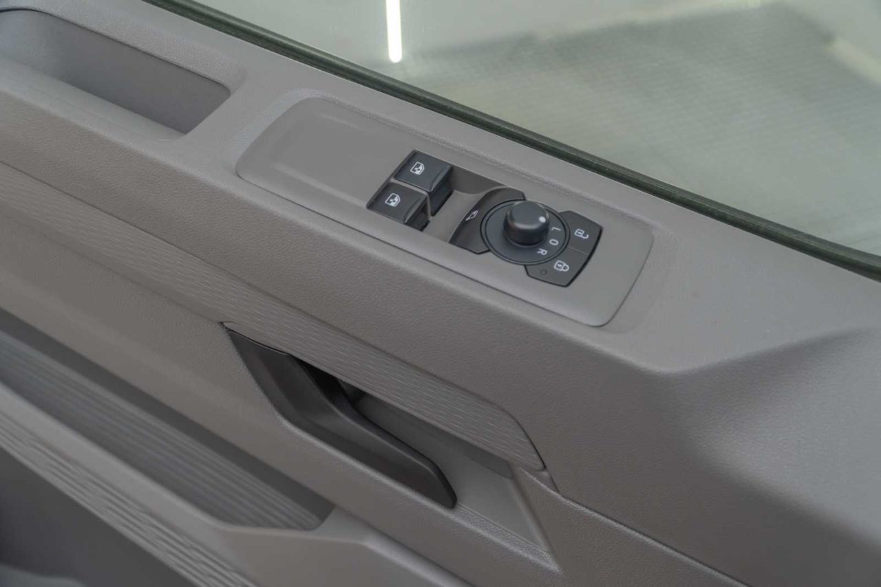 Volkswagen Caravelle  batalla corta 2.0tdi 110cv - Foto 16