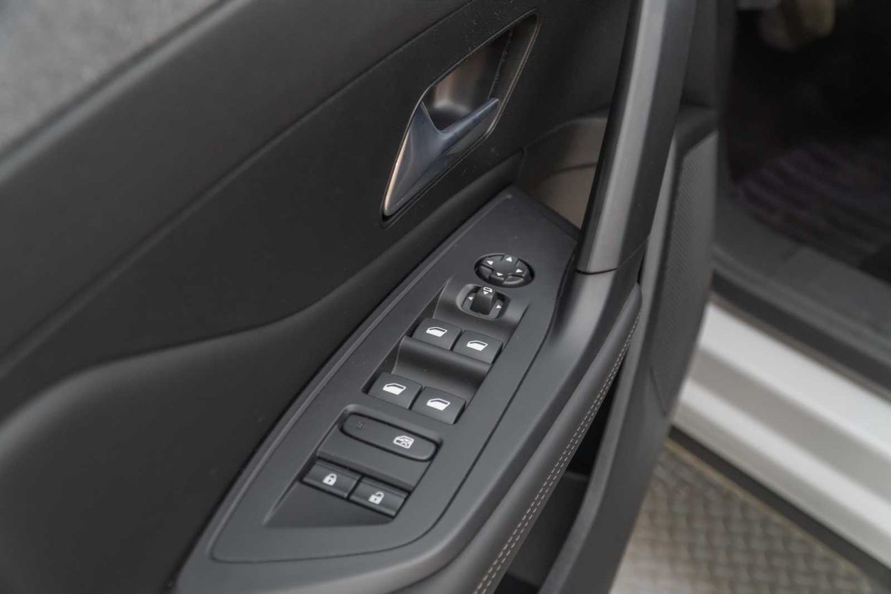 Peugeot 408 408 Allure HYBRID eDCS6 - Foto 16