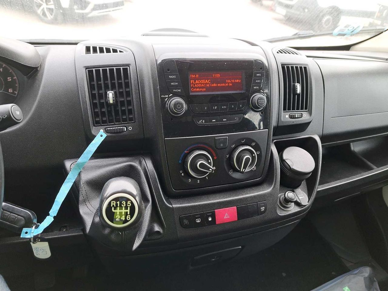 Peugeot Boxer combi 5/9 pl 330 l1h1 bluehdi 88kw (120) - Foto 4