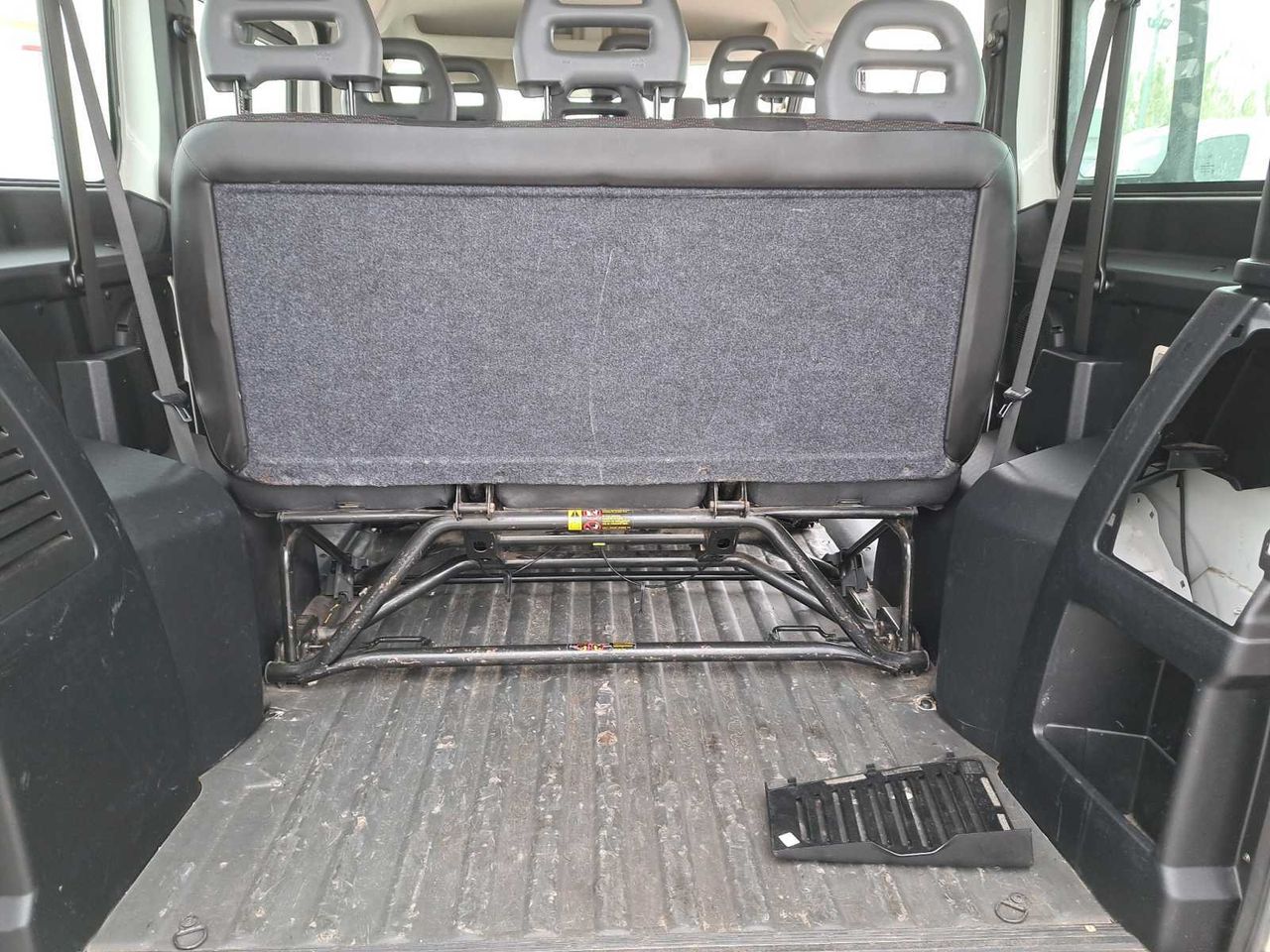 Peugeot Boxer combi 5/9 pl 330 l1h1 bluehdi 88kw (120) - Foto 7