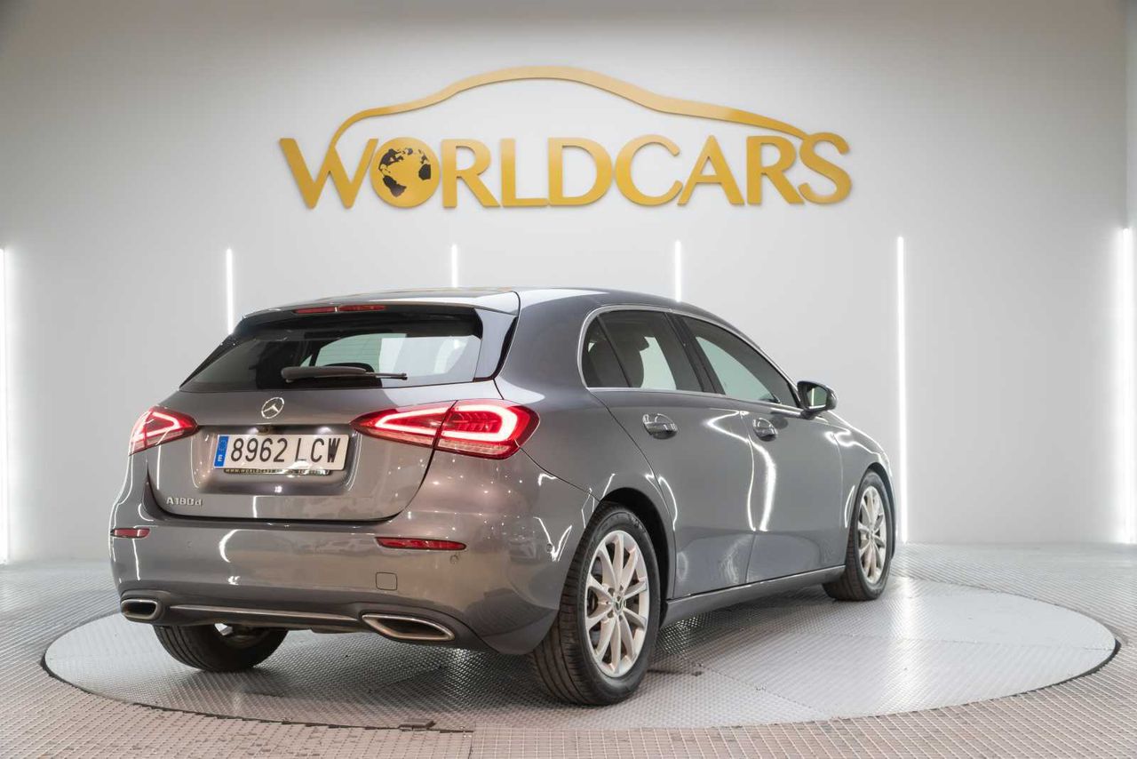 Mercedes Clase A Sedán A 180 d  - Foto 6