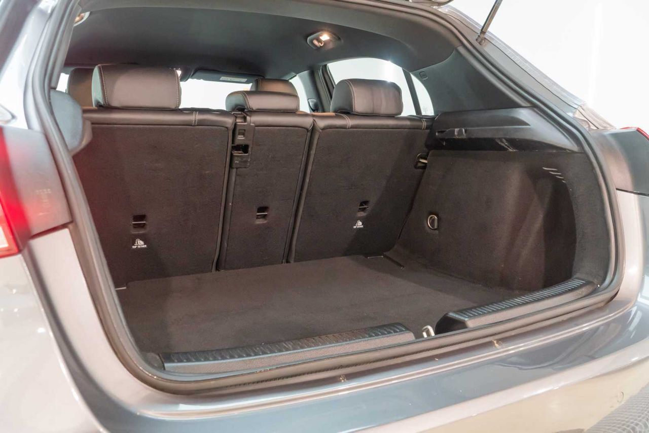 Mercedes Clase A Sedán A 180 d  - Foto 11