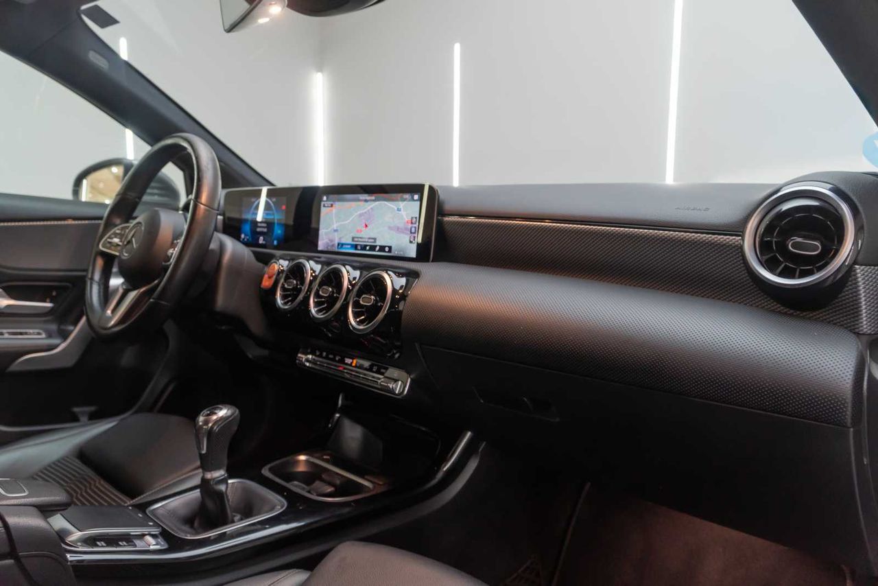 Mercedes Clase A Sedán A 180 d  - Foto 24