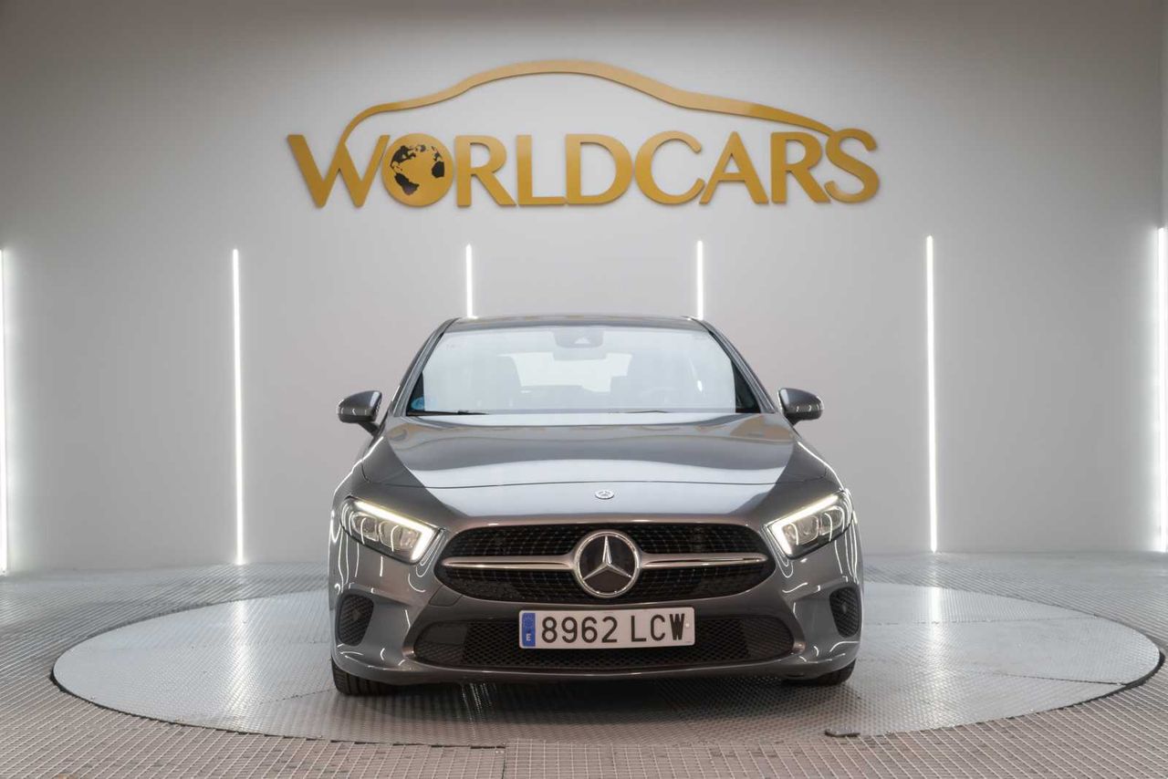 Mercedes Clase A Sedán A 180 d  - Foto 3