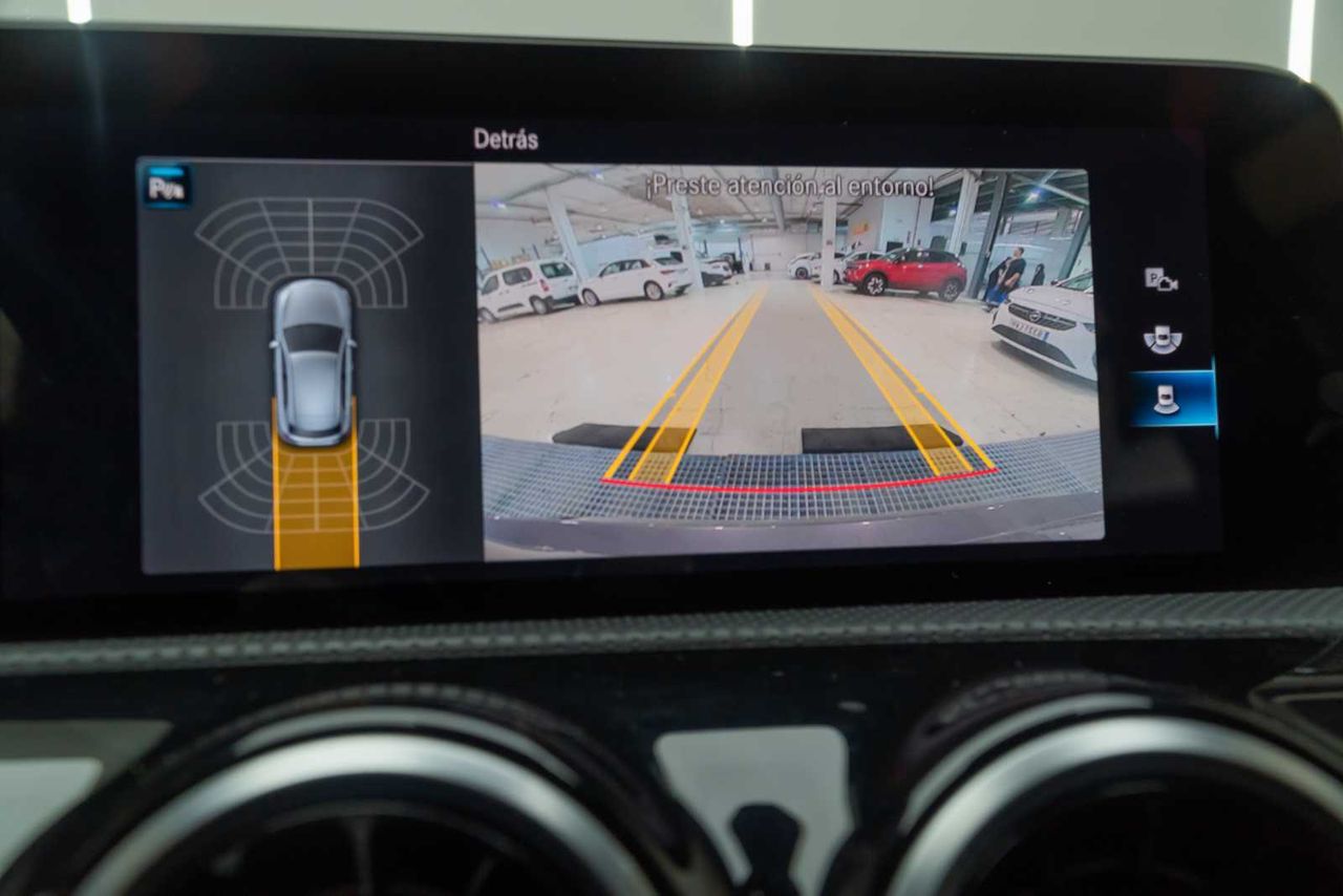 Mercedes Clase A Sedán A 180 d  - Foto 14