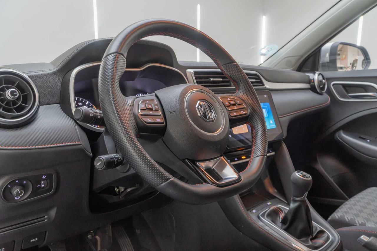 MG ZS 1.5 Comfort - Foto 12