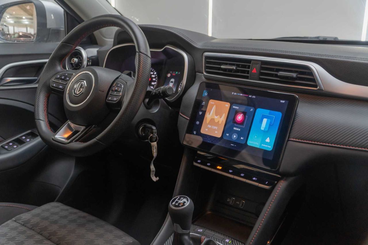 MG ZS 1.5 Comfort - Foto 23