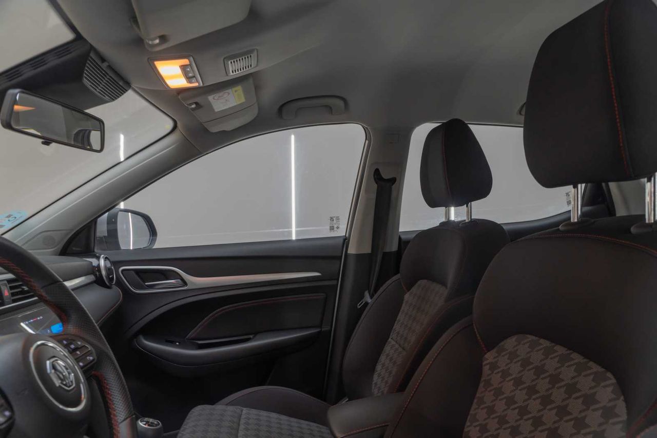 MG ZS 1.5 Comfort - Foto 19