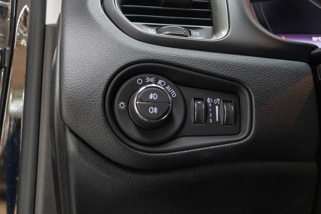 Jeep Renegade eHybrid 1.5 96kW(130CV) Limited ATX  - Foto 17
