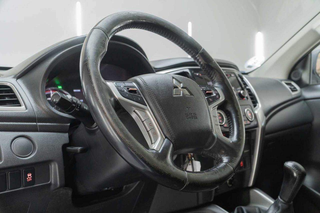 Mitsubishi L200 pickup doble cabina d/c 220 di-d m-pro  - Foto 13
