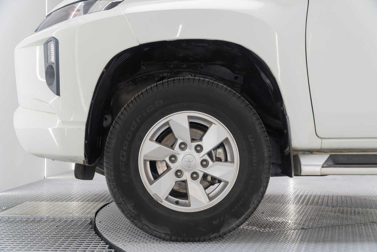 Mitsubishi L200 pickup doble cabina d/c 220 di-d m-pro  - Foto 25
