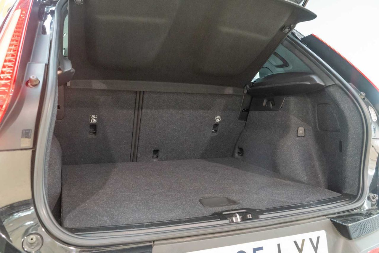 Volvo XC40 1.5 T3 Momentum Core Auto - Foto 11