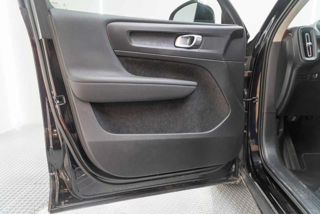 Volvo XC40 1.5 T3 Momentum Core Auto - Foto 18