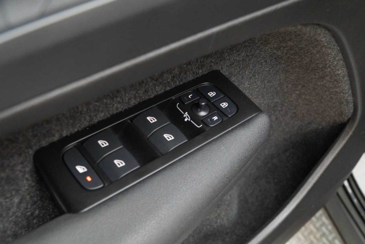 Volvo XC40 1.5 T3 Momentum Core Auto - Foto 17