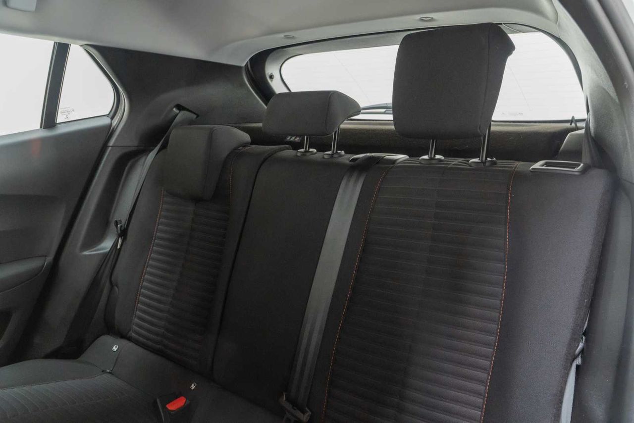 Peugeot 2008 Active BlueHDI 81kW (110CV) - Foto 19