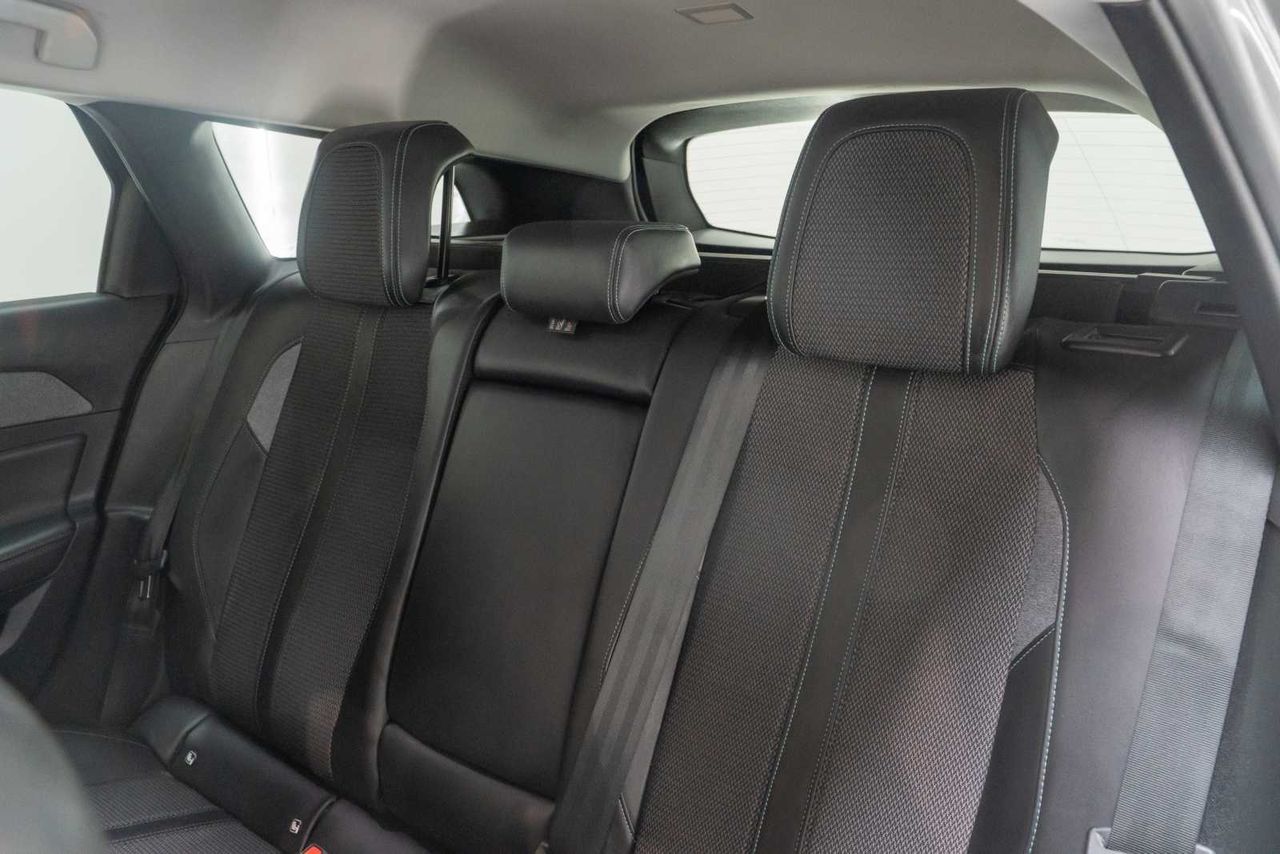 Peugeot 308 SW Allure BlueHDi 130 S&S EAT8  - Foto 18