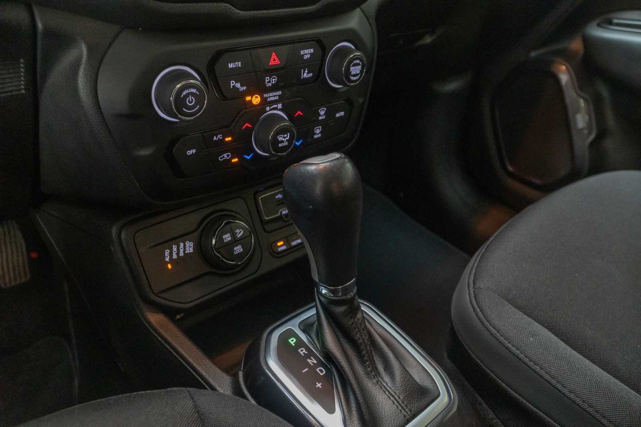 Jeep Renegade Limited 1.3 PHEV 140kW (190CV) AT AWD - Foto 16