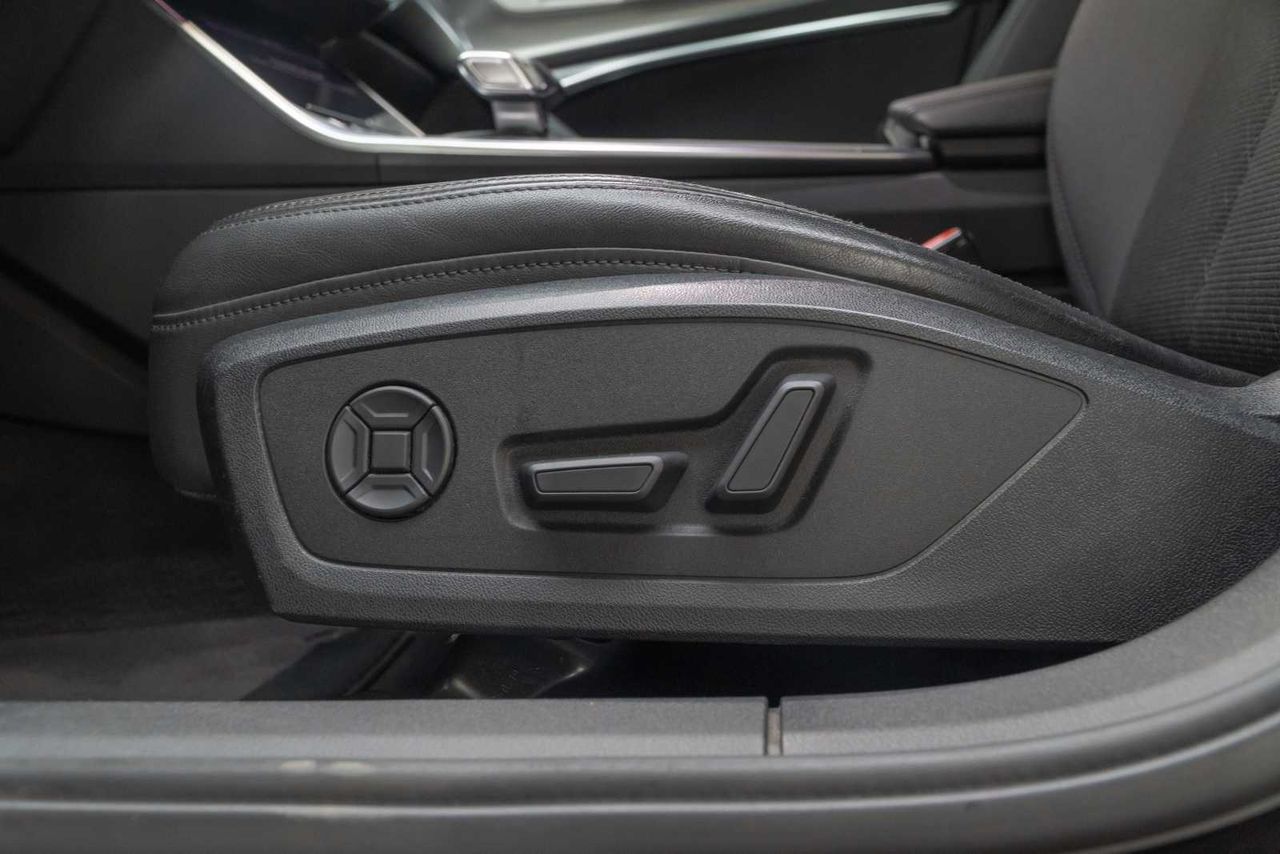 Audi A6 Design 40 TDI 150kW (204CV) S tronic  - Foto 16