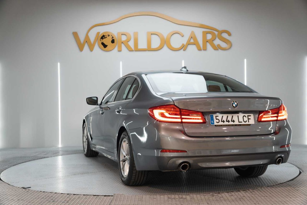 BMW Serie 5 530e iPerformance - Foto 8