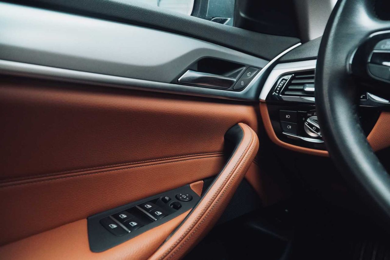 BMW Serie 5 530e iPerformance - Foto 24