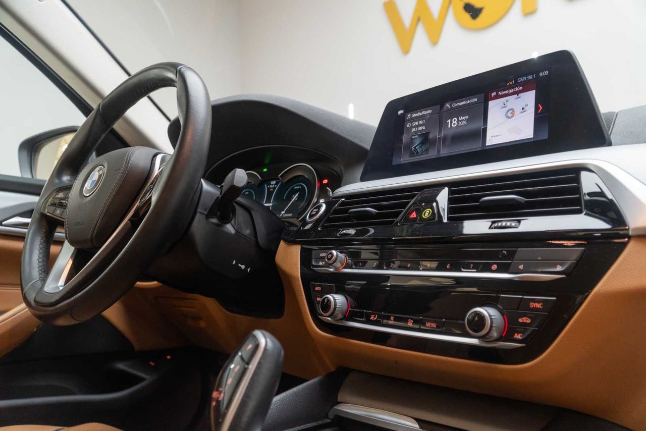 BMW Serie 5 530e iPerformance - Foto 23