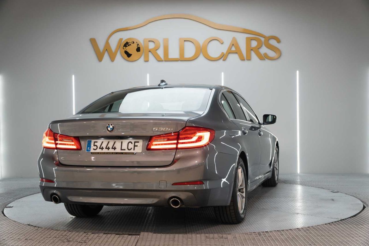 BMW Serie 5 530e iPerformance - Foto 6