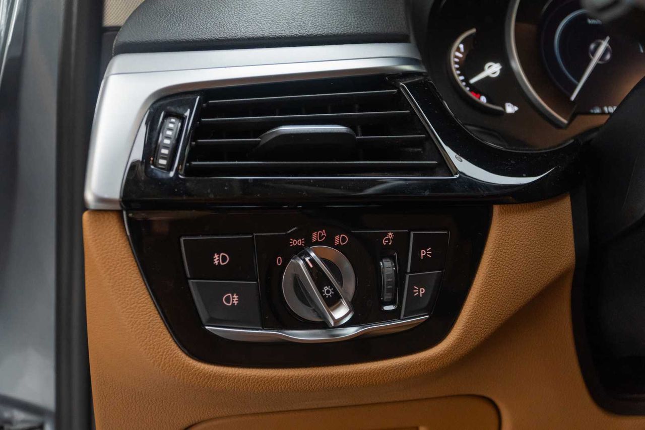 BMW Serie 5 530e iPerformance - Foto 17