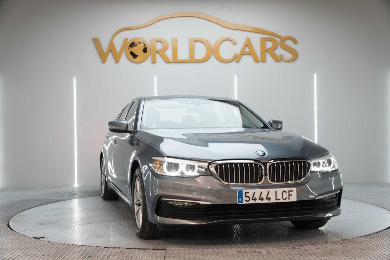 BMW Serie 5 530e iPerformance - Foto 4