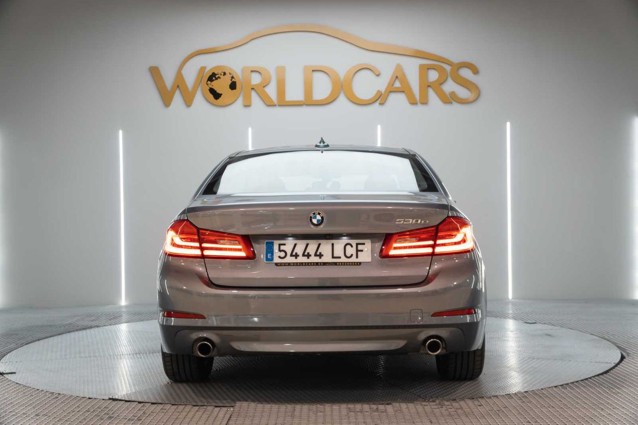 BMW Serie 5 530e iPerformance - Foto 7