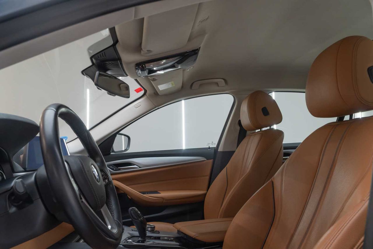 BMW Serie 5 530e iPerformance - Foto 19