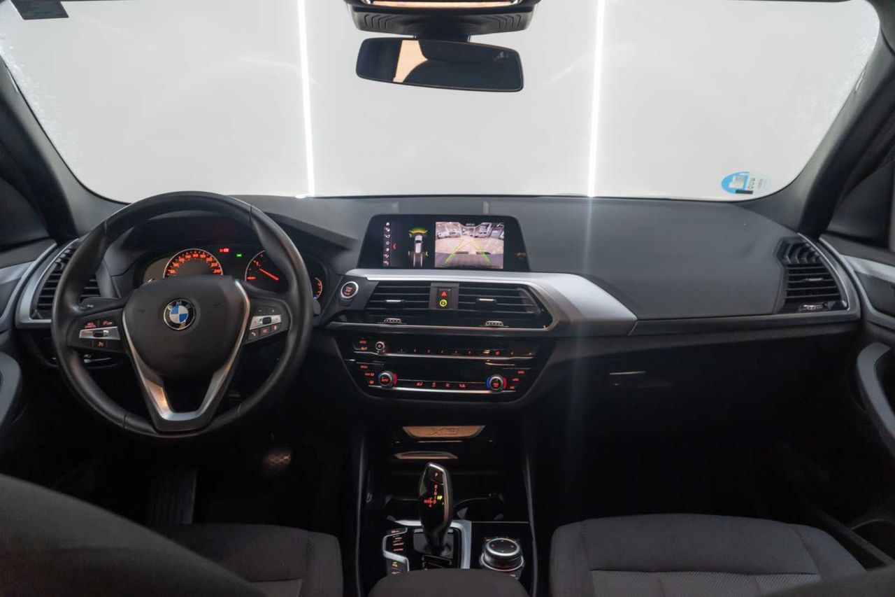BMW X3 xDrive20d - Foto 24