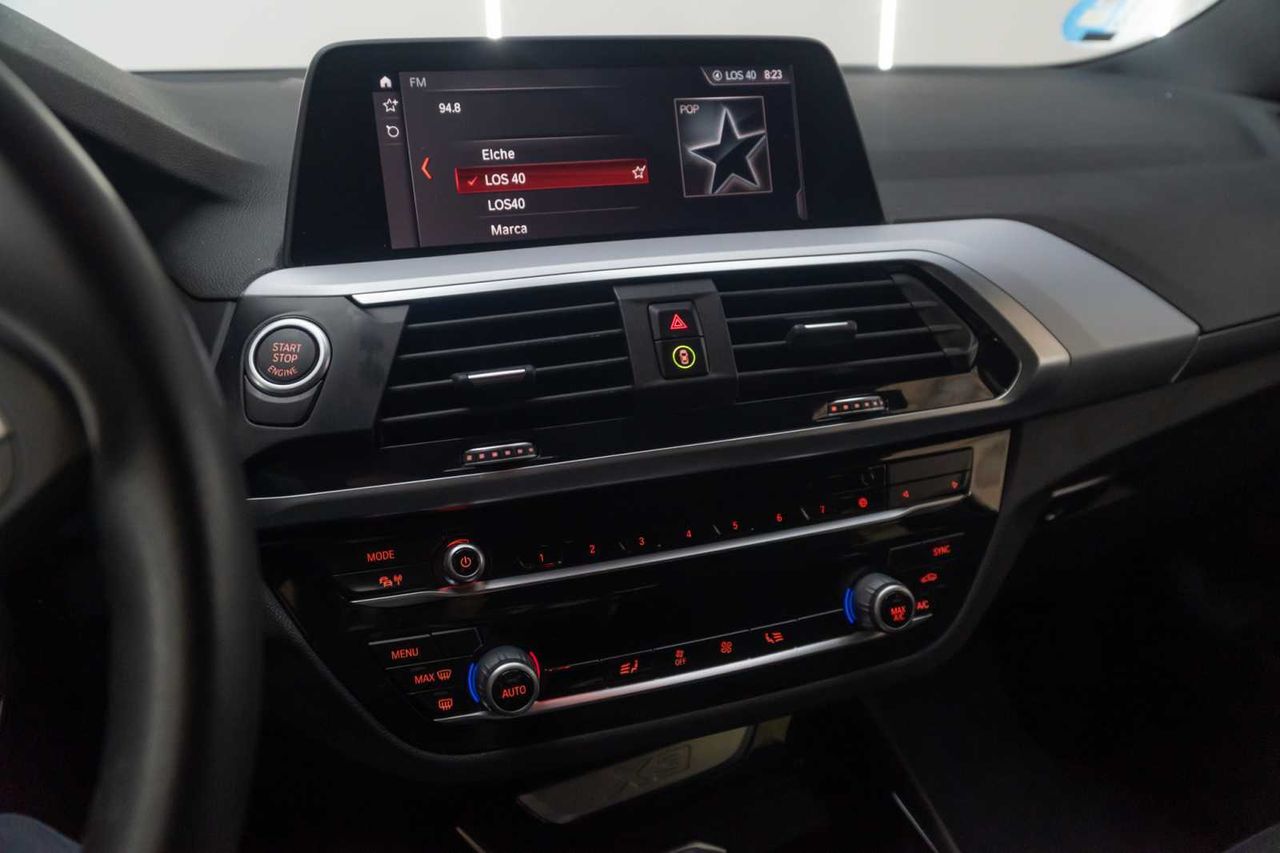 BMW X3 xDrive20d - Foto 18