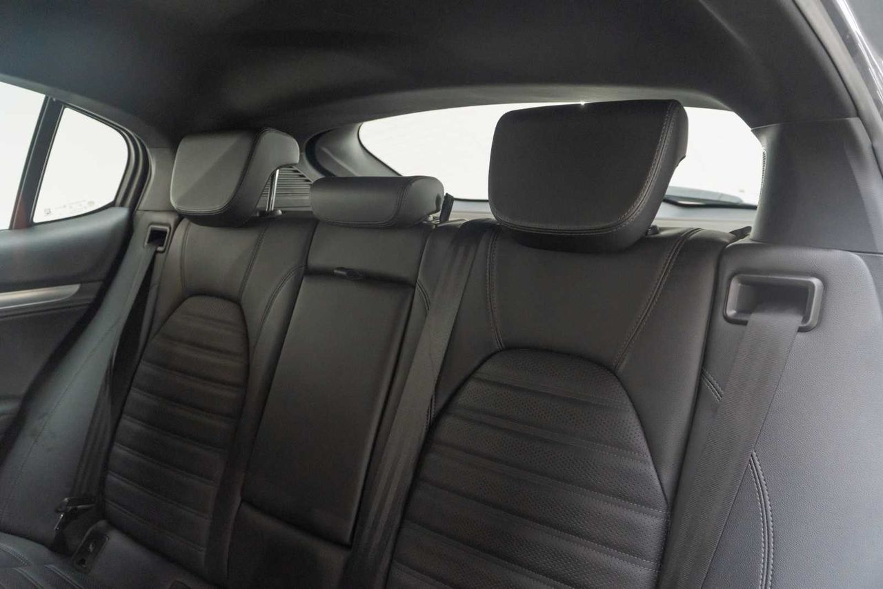 Alfa Romeo Stelvio 2.2 Diésel 154kW (210CV) Veloce Q4 - Foto 20