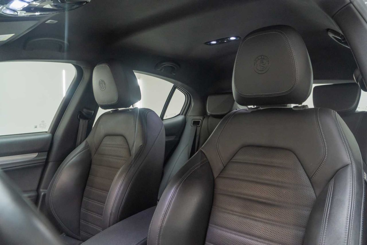 Alfa Romeo Stelvio 2.2 Diésel 154kW (210CV) Veloce Q4 - Foto 19