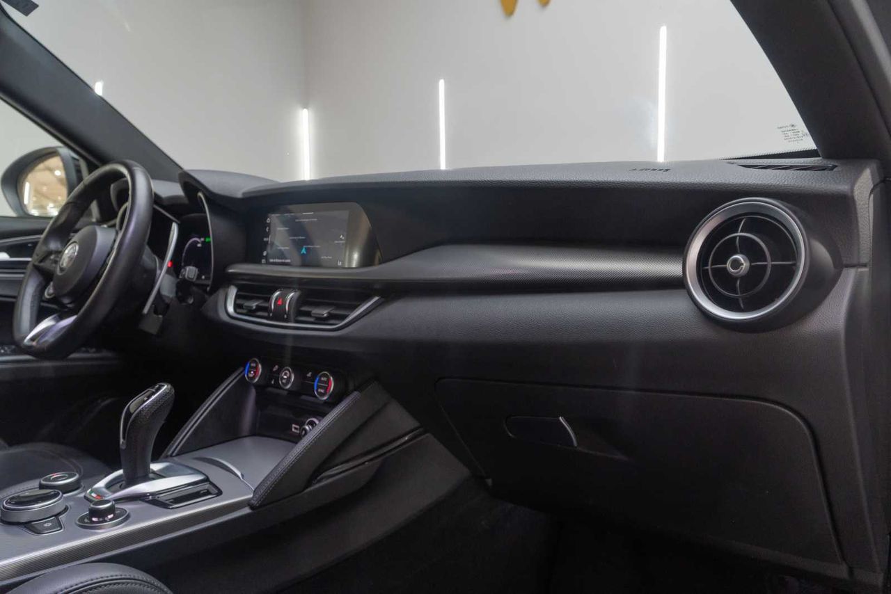 Alfa Romeo Stelvio 2.2 Diésel 154kW (210CV) Veloce Q4 - Foto 23