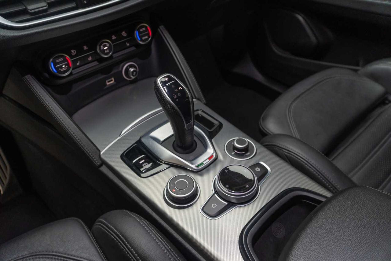 Alfa Romeo Stelvio 2.2 Diésel 154kW (210CV) Veloce Q4 - Foto 15